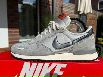 Nike Sneaker Air Vortex Grau ·Gr 42,5· Herren Retro Running Originals Sportschuhe