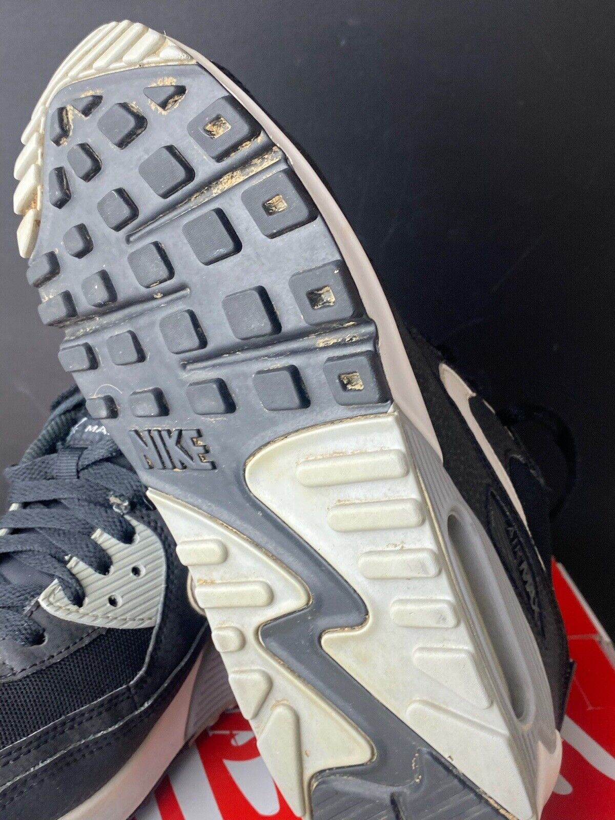 Nike Air Max 90 Essential Black Wolf Grey GR 38