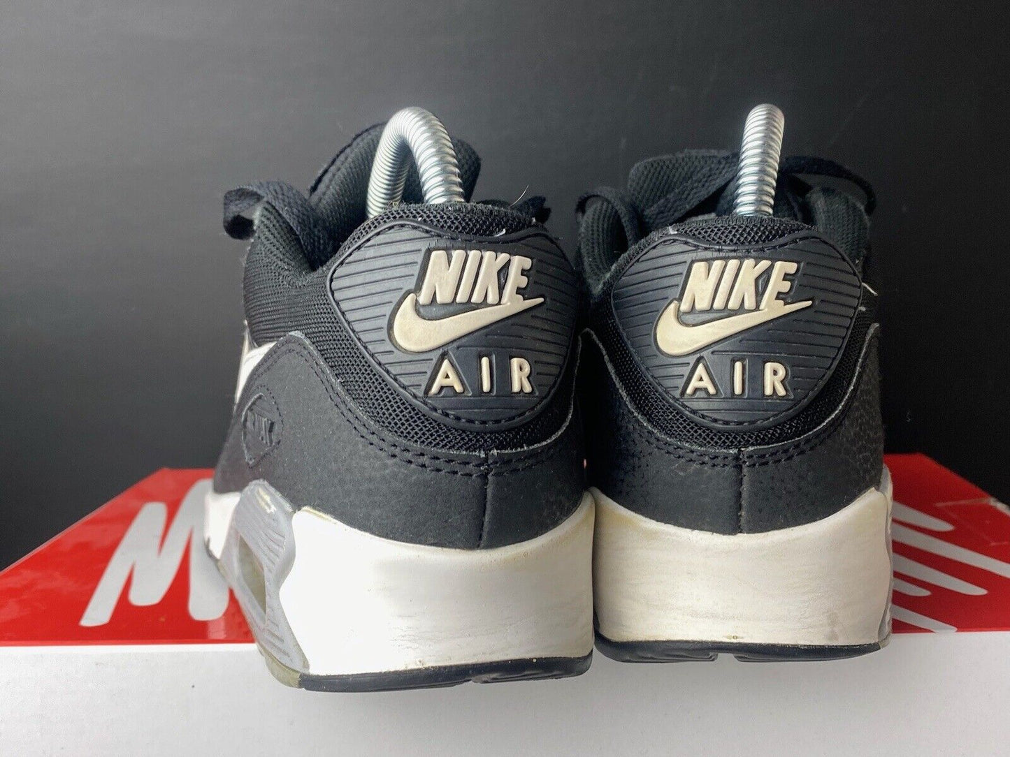 Nike Air Max 90 Essential Black Wolf Grey GR 38