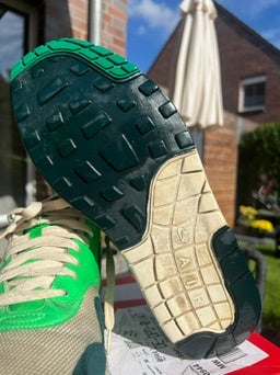 Nike Sneaker Air Max 1 Essential Beige Gruen ·Gr 44,5· Herren Retro Running Schuhe