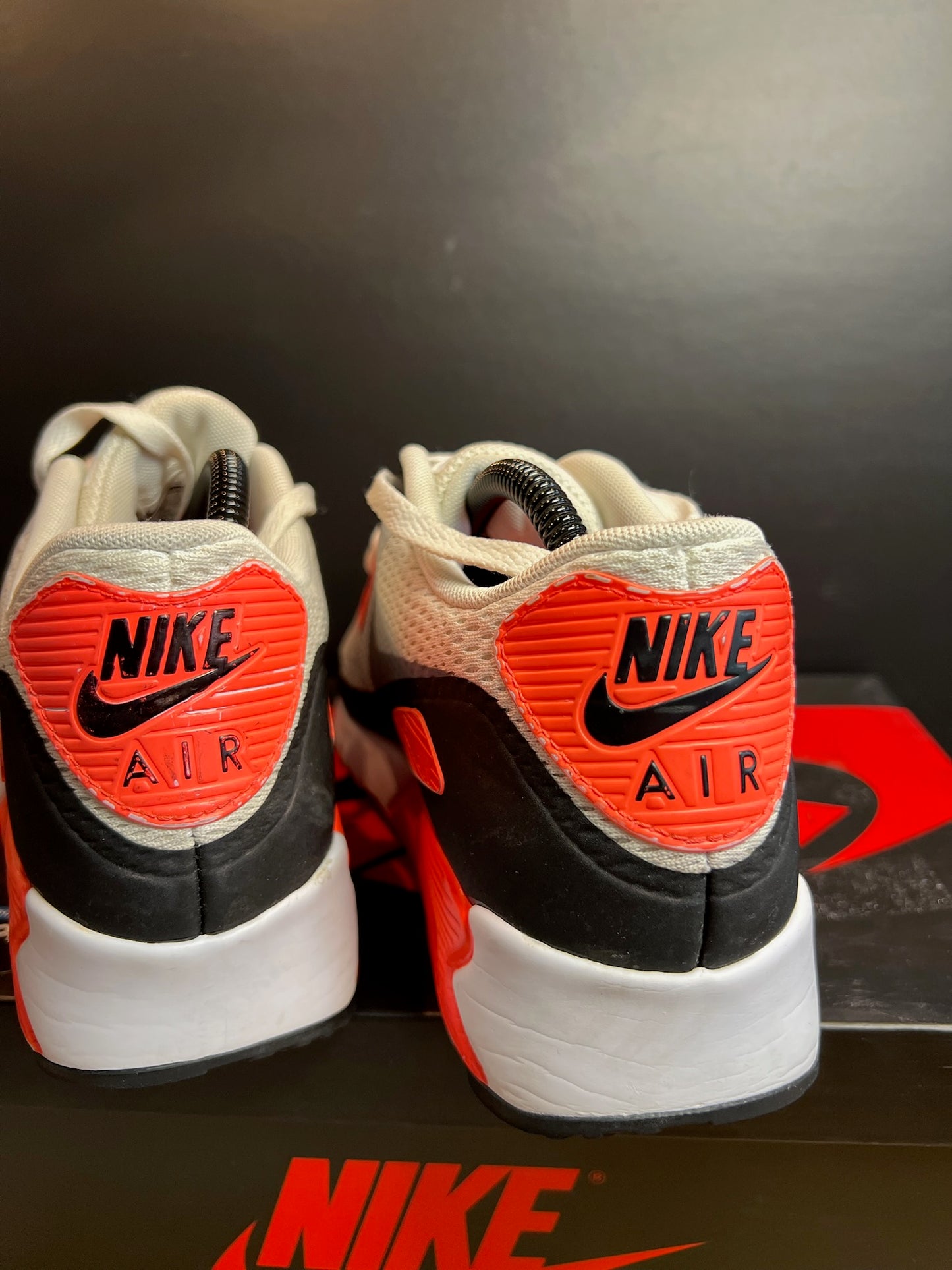 Nike Sneaker Air Max 90 Ultra Essential Weiss Grau Rot Schwarz ·Gr 42,5· Herren