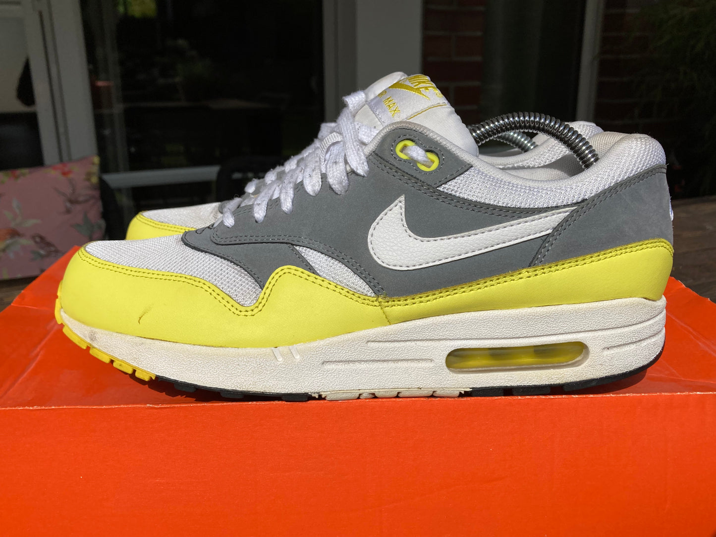 NIKE AIR MAX 1 ESSENTIAL "YELLOW GREY" / GR 43