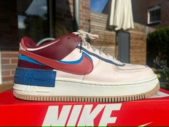 Nike Air Force 1 Shadow | Rosa/Stein/Rot | Größe: 42 EU
