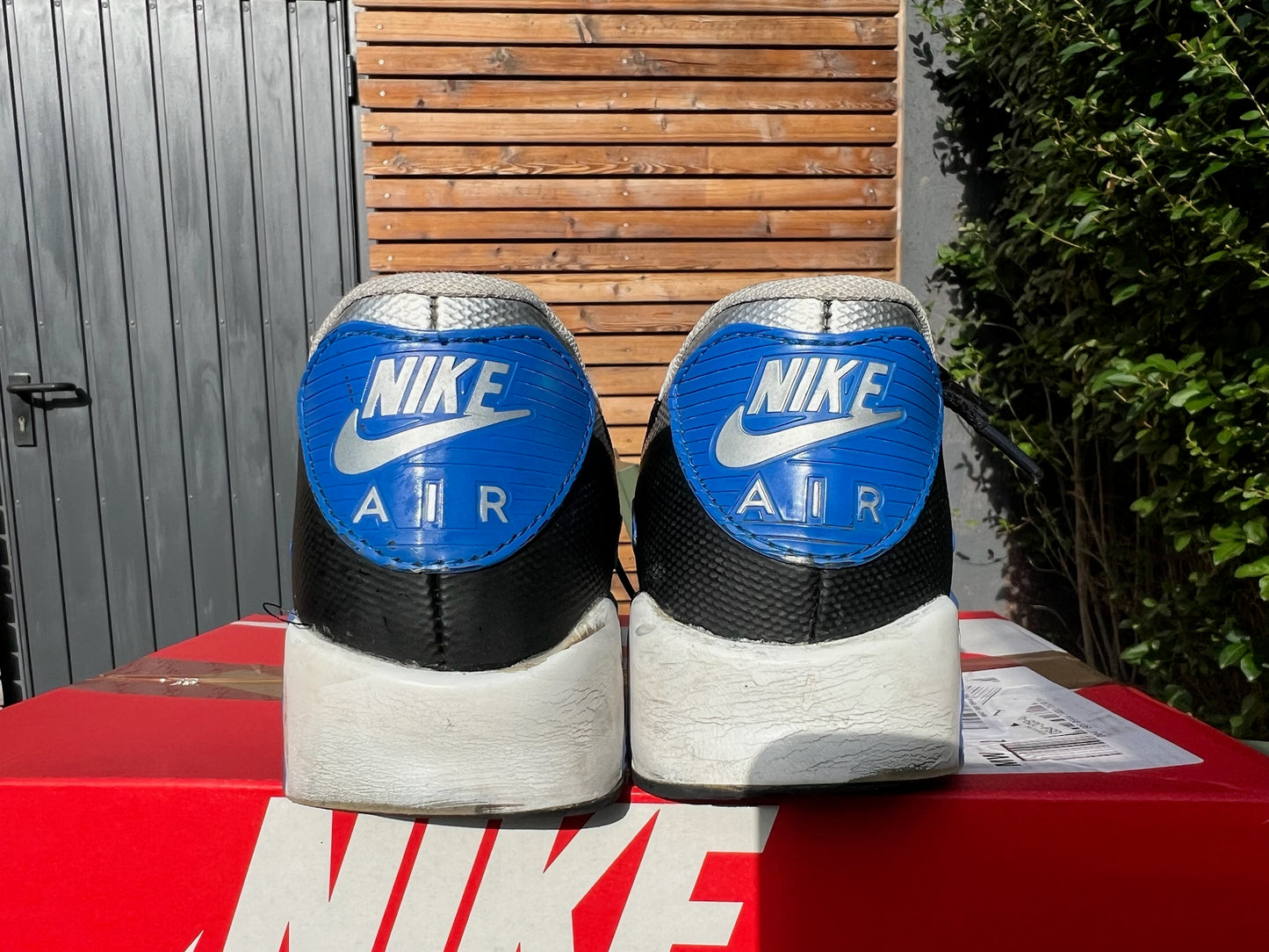 Nike Sneaker Air Max 90 Grau Schwarz Rot ·Gr 43· Herren Retro Running Originals Schuhe