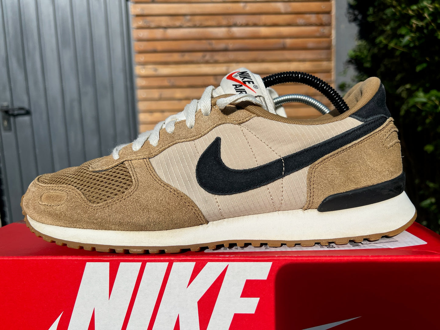 Nike Sneaker Air Vortex Beige Schwarz ·Gr 44,5· Herren Retro Running Originals Schuhe