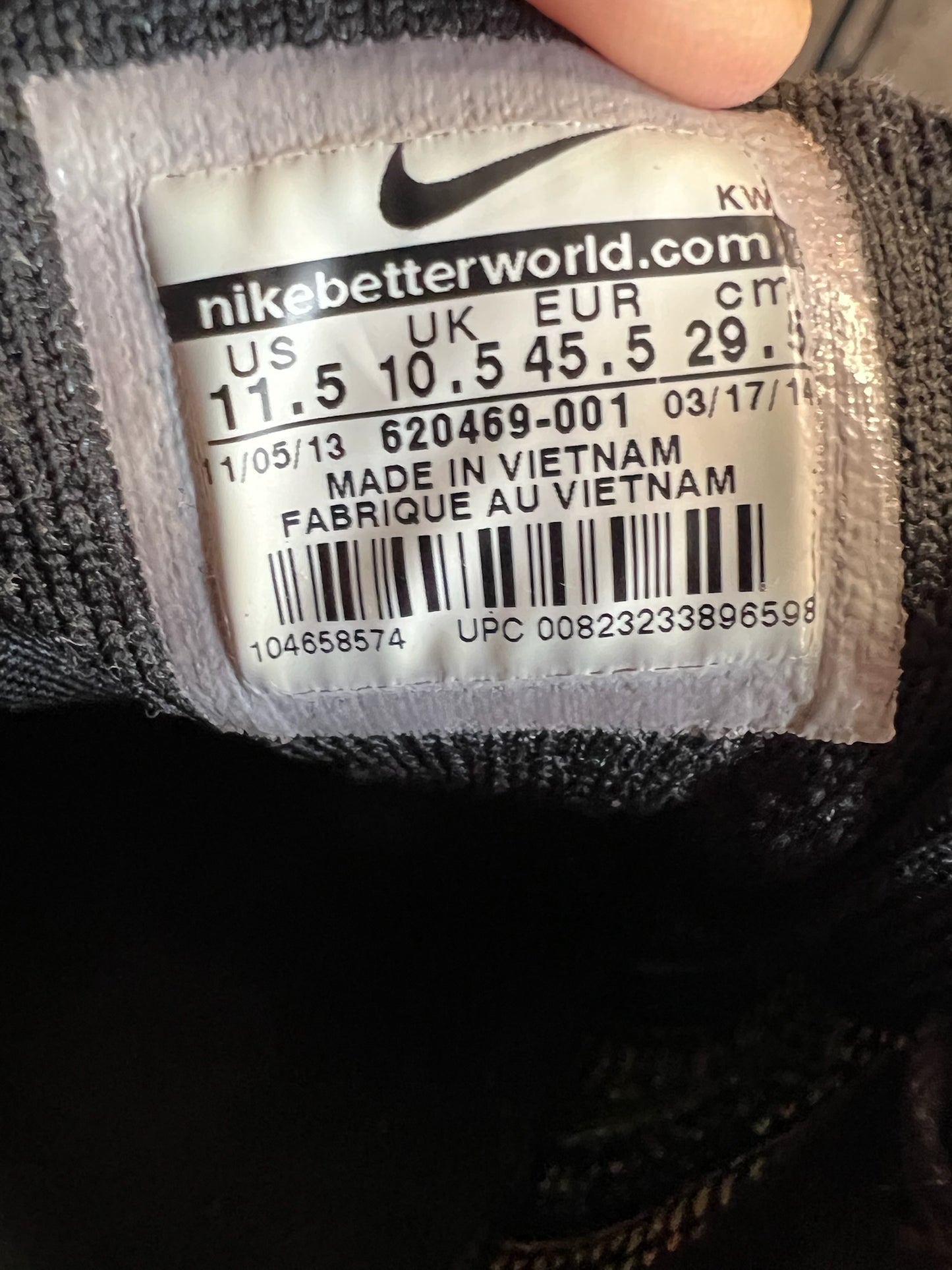 Nike Sneaker Flyknit Max Schwarz Gruen ·Gr 45,5· Herren Running Performance